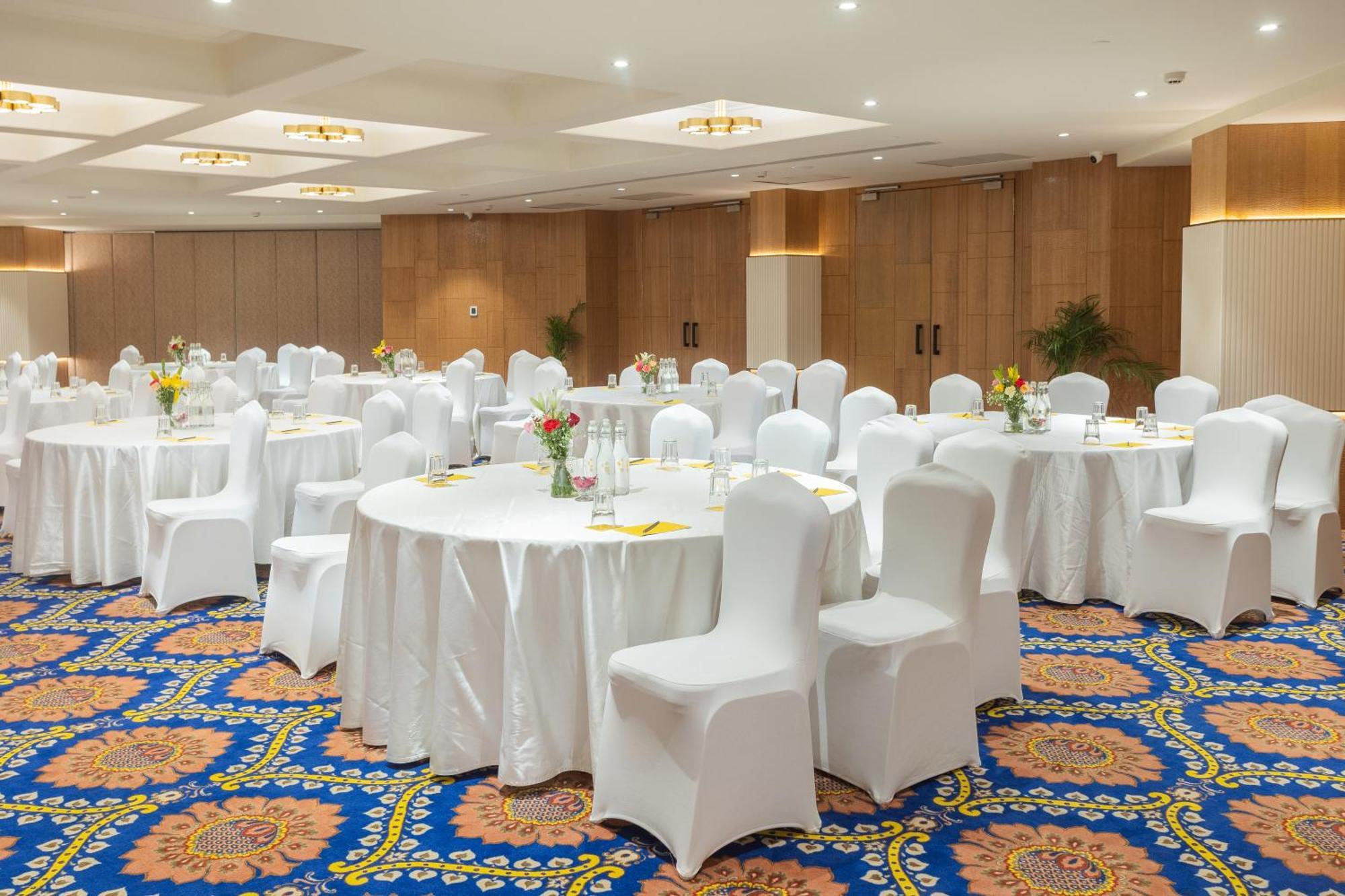 Golden Tulip Jaipur Hotel Екстериор снимка