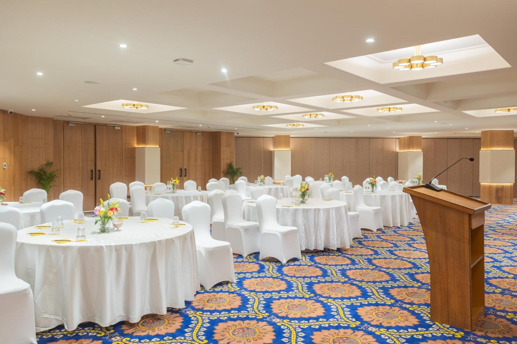Golden Tulip Jaipur Hotel Екстериор снимка