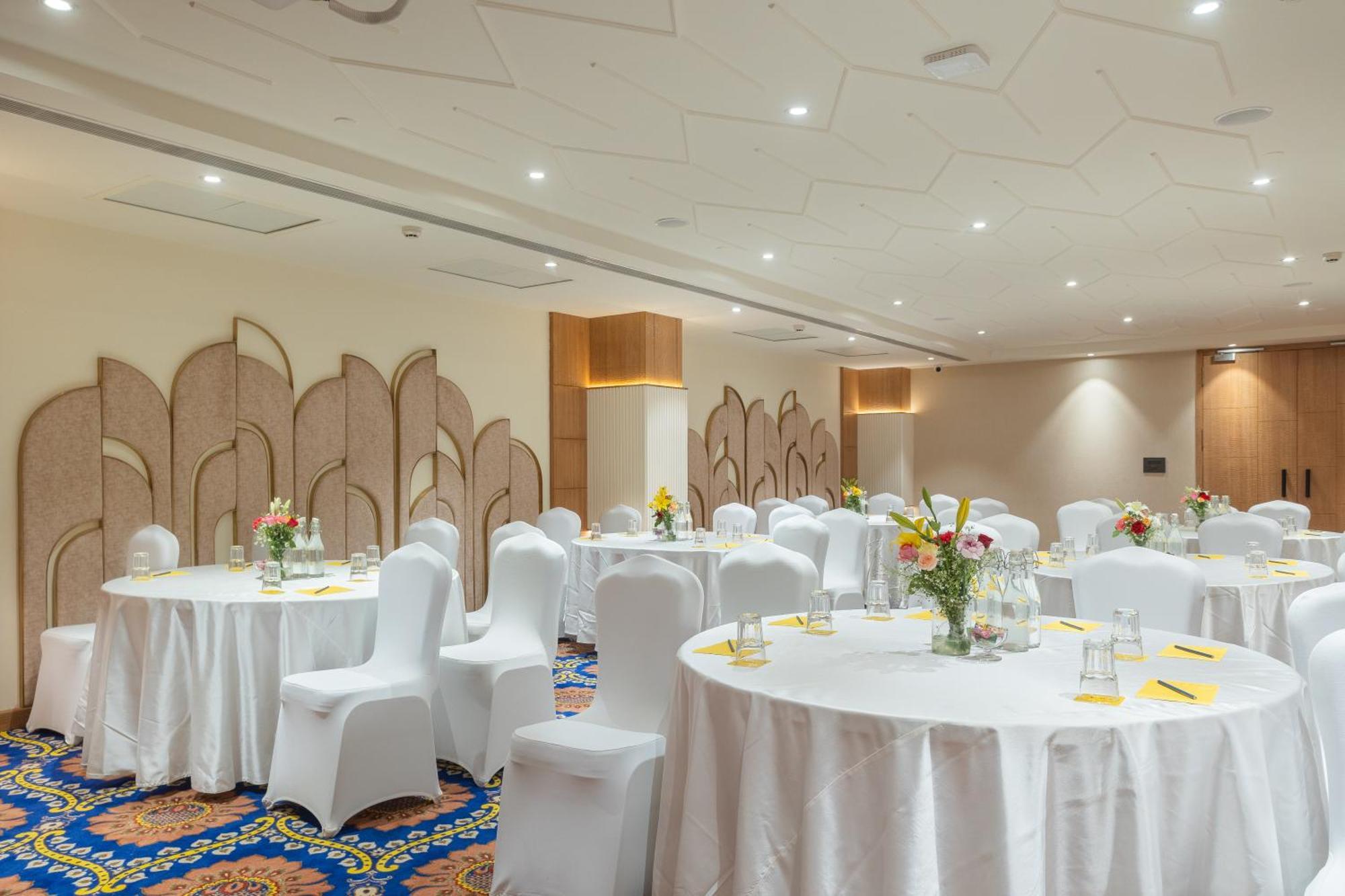 Golden Tulip Jaipur Hotel Екстериор снимка