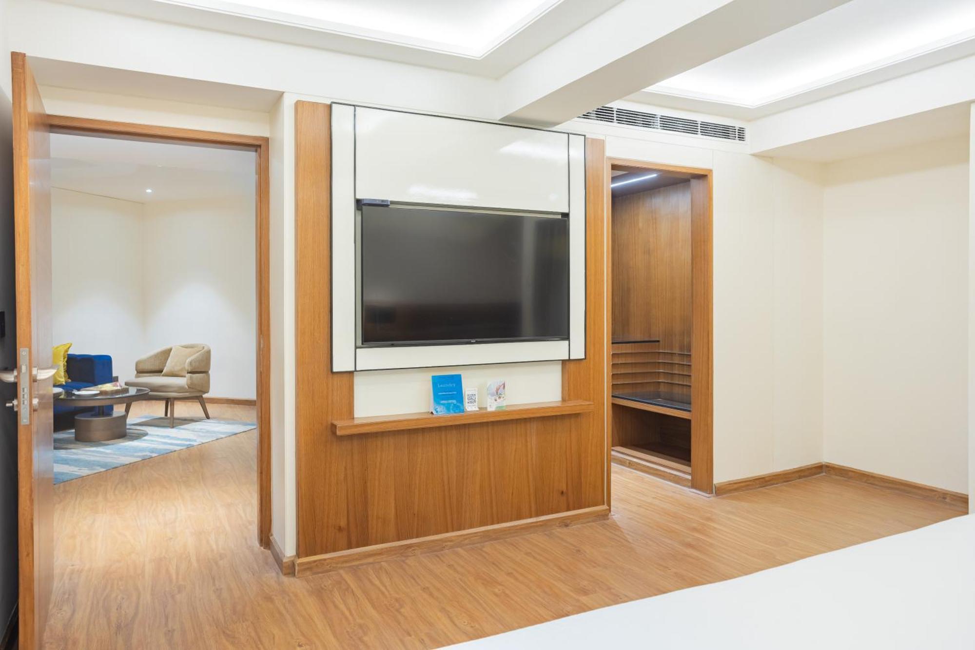 Golden Tulip Jaipur Hotel Екстериор снимка